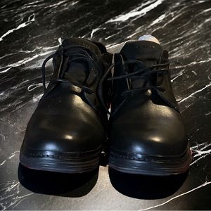 Men’s black chukk boots